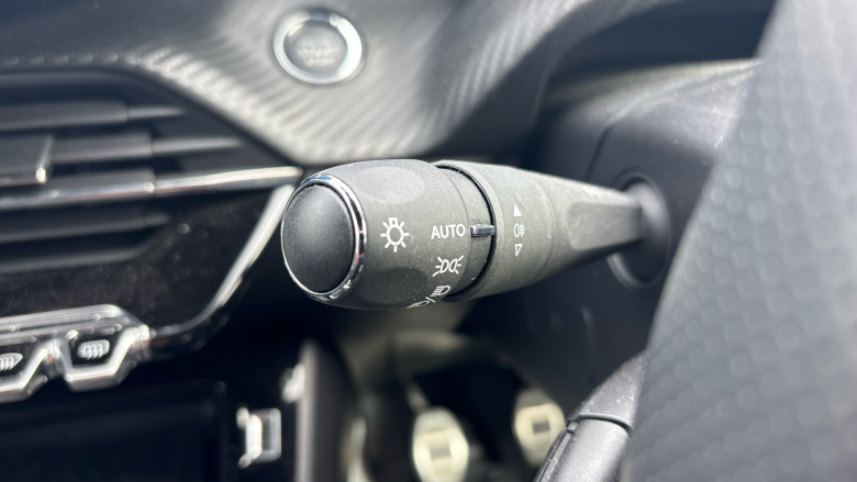 Peugeot 208 1.2 PureTech 100 GT Line 5dr Petrol Hatchback